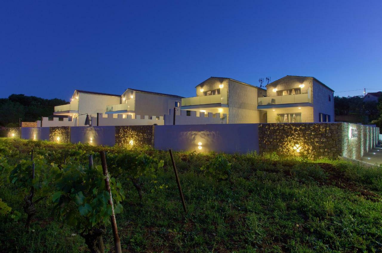 Pax Houses Vrh  Exterior photo