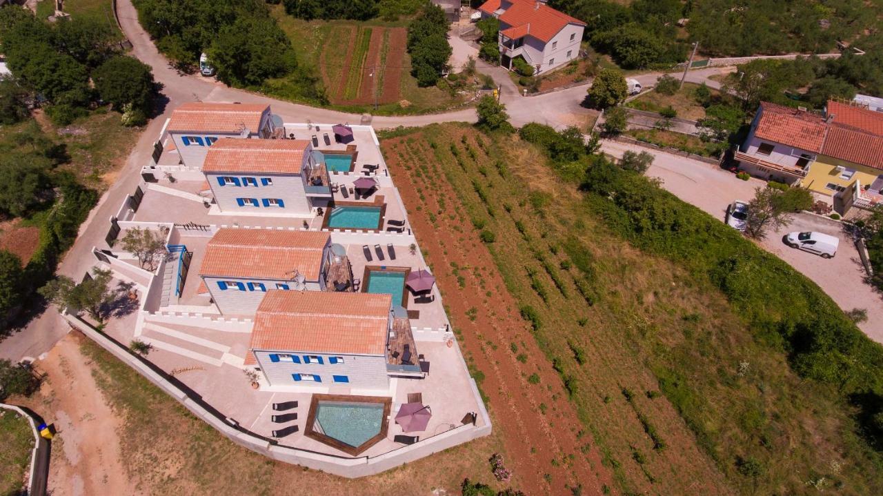 Pax Houses Vrh  Exterior photo